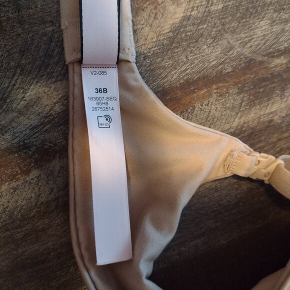 Victoria's Secret Body By Victoria 36B Bra - Picture 8 of 8